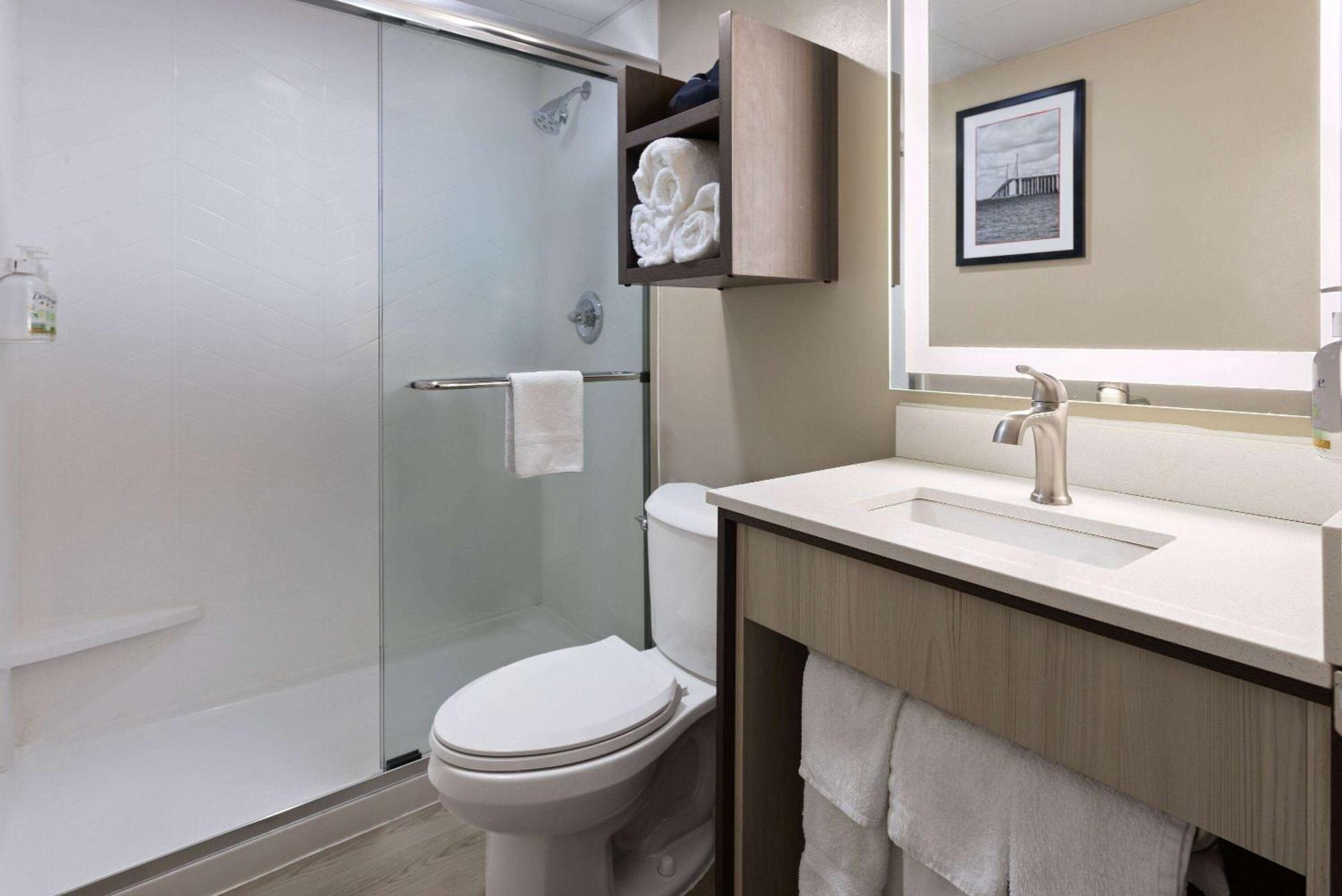 Hotel Ramada By Wyndham Parsippany Exterior foto
